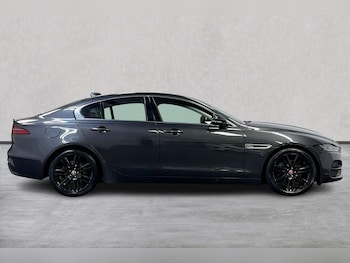 Used Jaguar XE 2022 for sale - 76149514: Photo 3