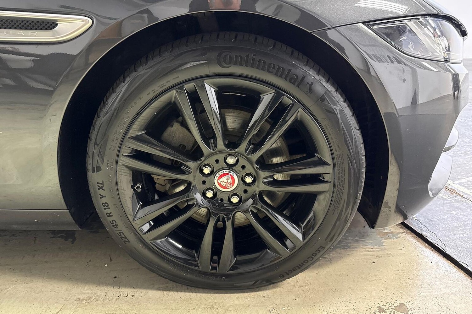 Used Jaguar XE 2022 for sale - 76149514: Photo 6