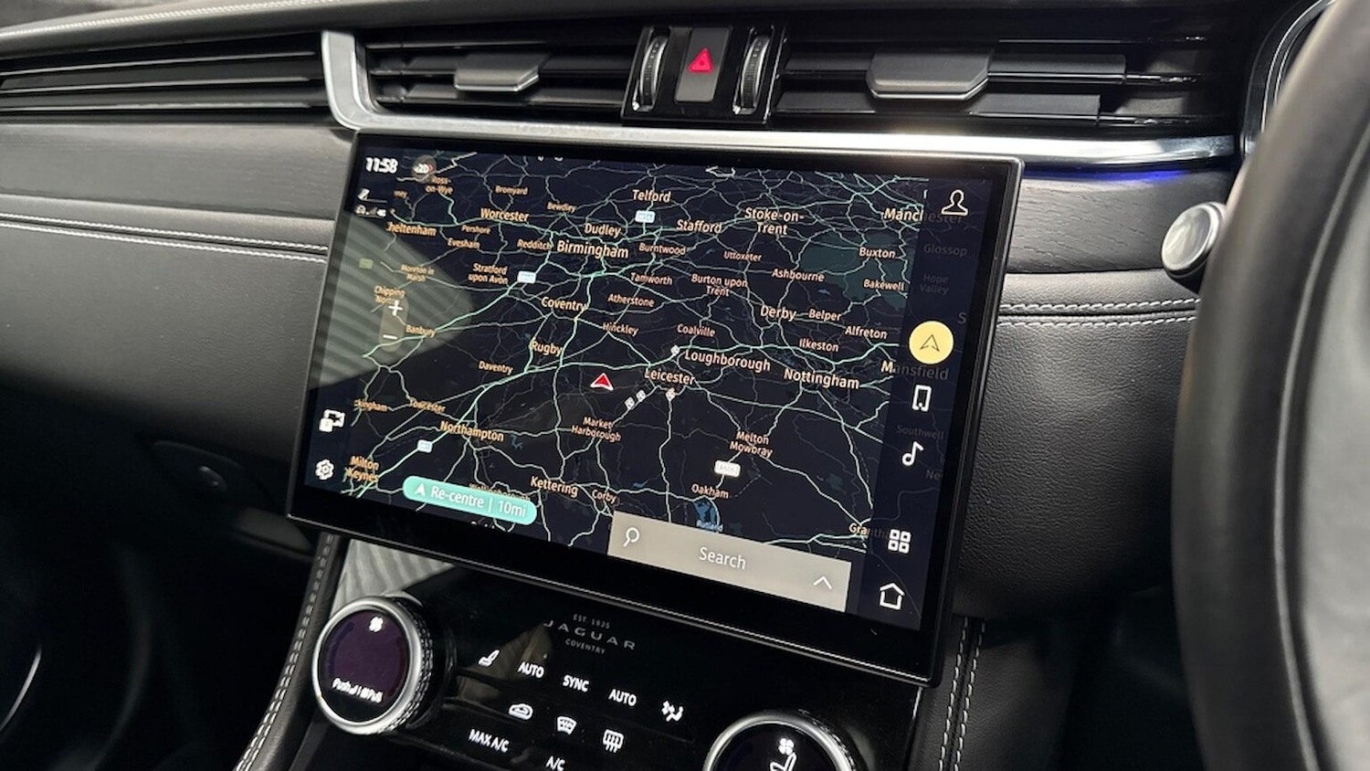 Used Jaguar F-Pace 2023 for sale - 76651228: Photo 11