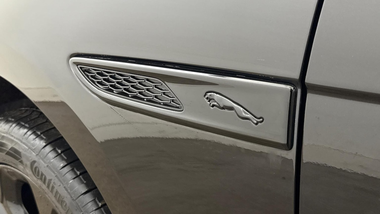 Used Jaguar F-Pace 2023 for sale - 76651228: Photo 20