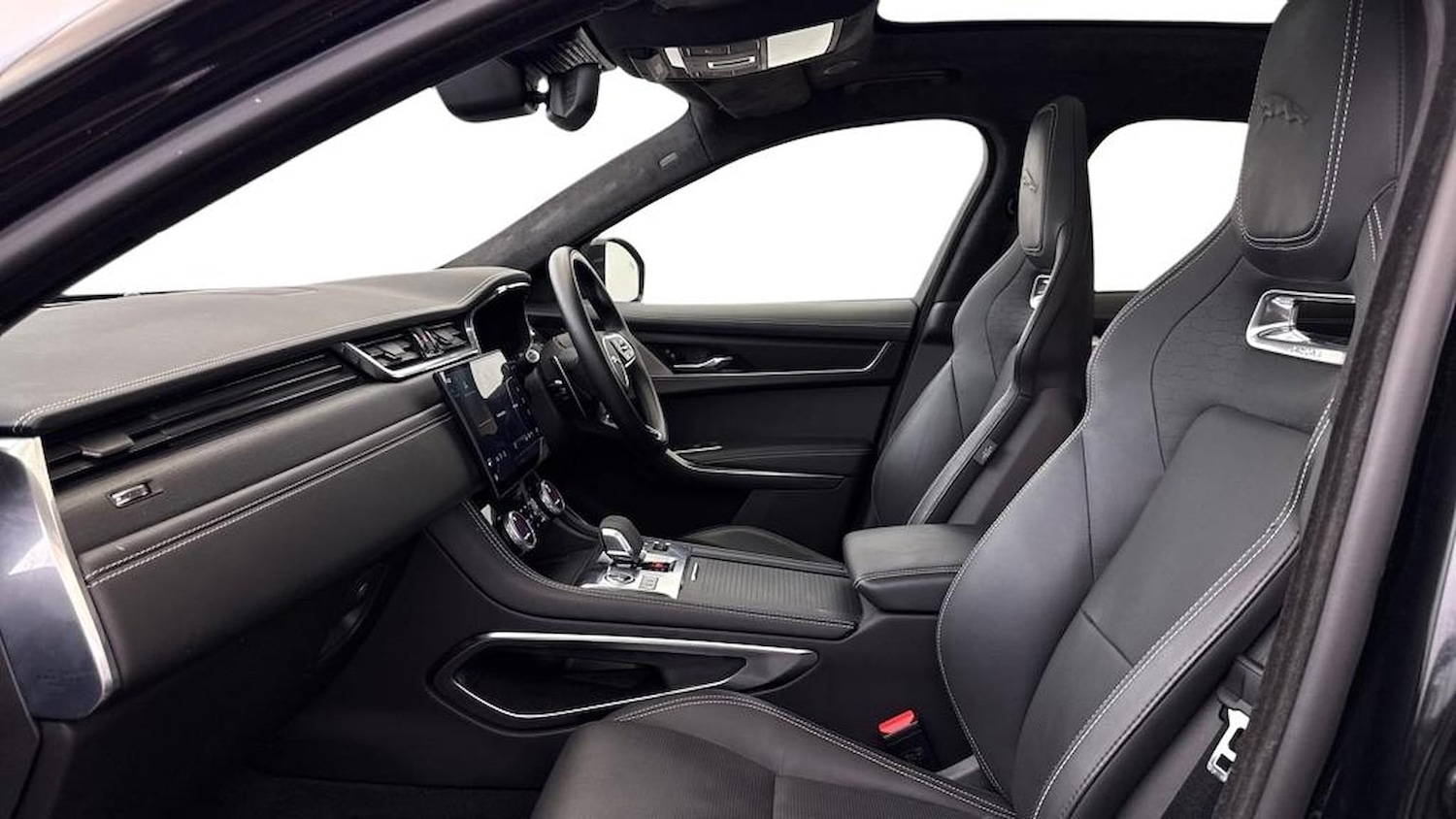 Used Jaguar F-Pace 2023 for sale - 76651228: Photo 3