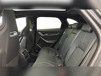 Used Jaguar F-Pace 2023 for sale - 76651228: Photo