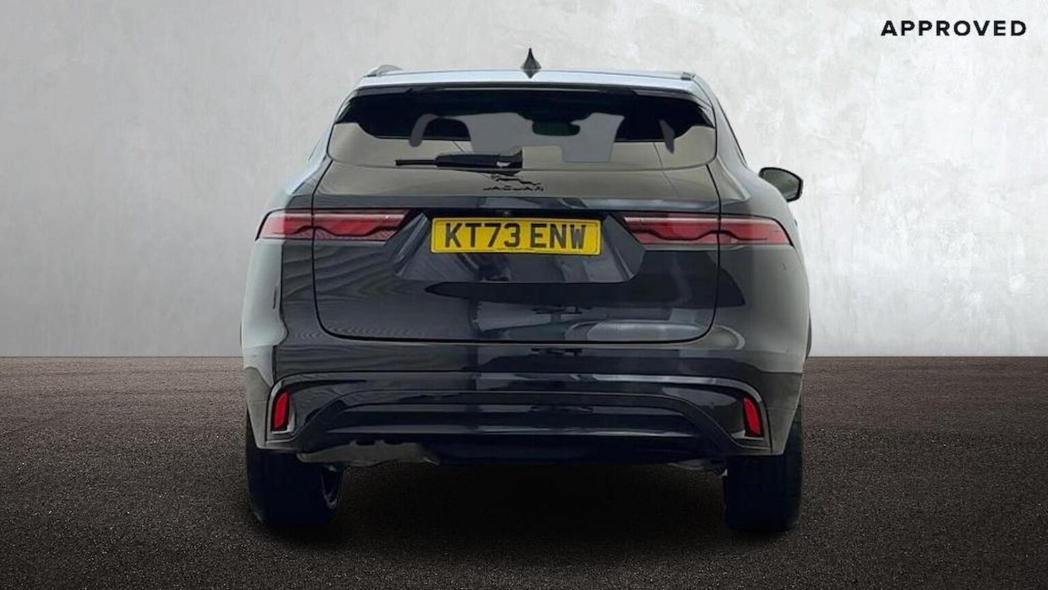 Used Jaguar F-Pace 2023 for sale - 76651228: Photo 6