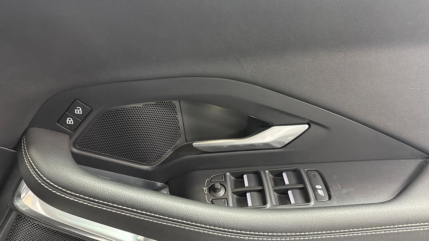 Used Jaguar E-Pace 2021 for sale - 78191265: Photo 22