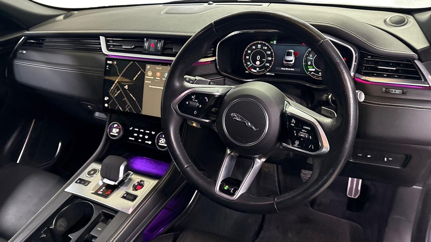 Used Jaguar F-Pace 2023 for sale - 78191276: Photo 9