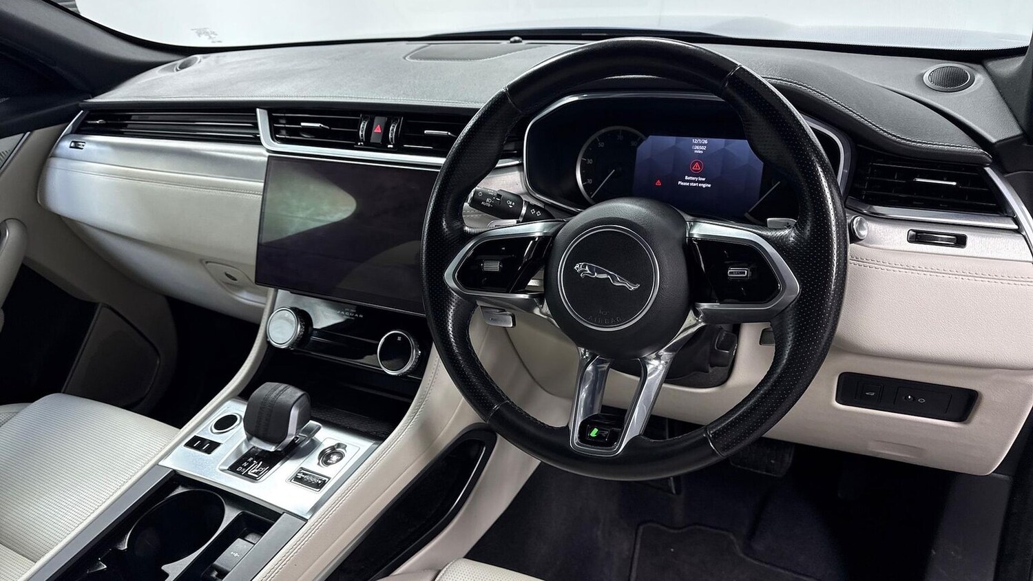 Used Jaguar F-Pace 2023 for sale - 78191263: Photo 15