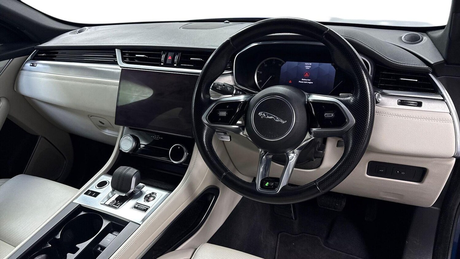 Used Jaguar F-Pace 2023 for sale - 78191263: Photo 9