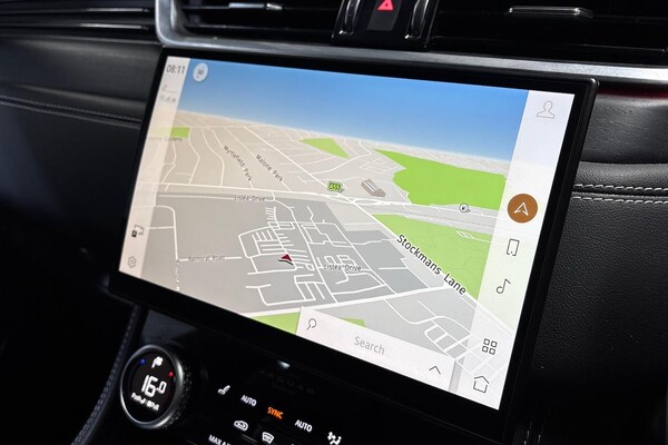 Used Jaguar F-Pace 2023 for sale - 75485000: Photo 11