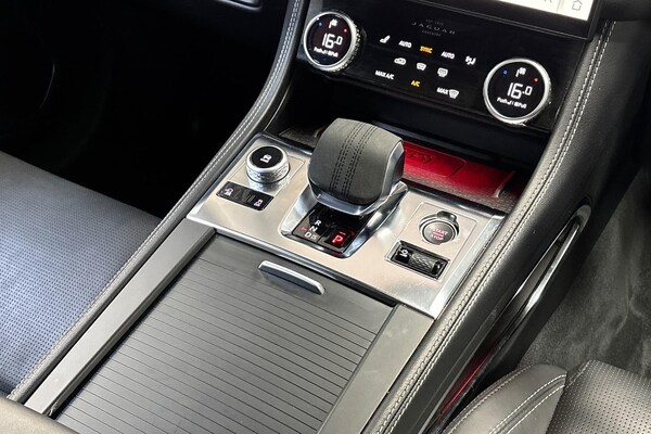 Used Jaguar F-Pace 2023 for sale - 75485000: Photo 13