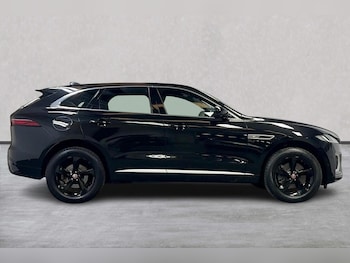 Used Jaguar F-Pace 2021 for sale - 75484869: Photo