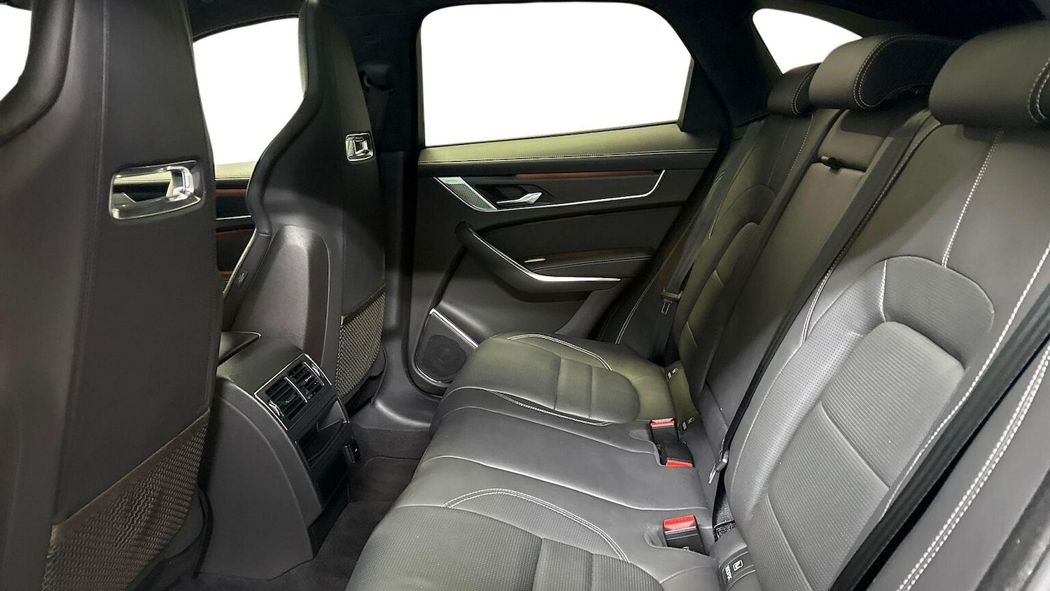 Used Jaguar F-Pace 2023 for sale - 77489776: Photo 4