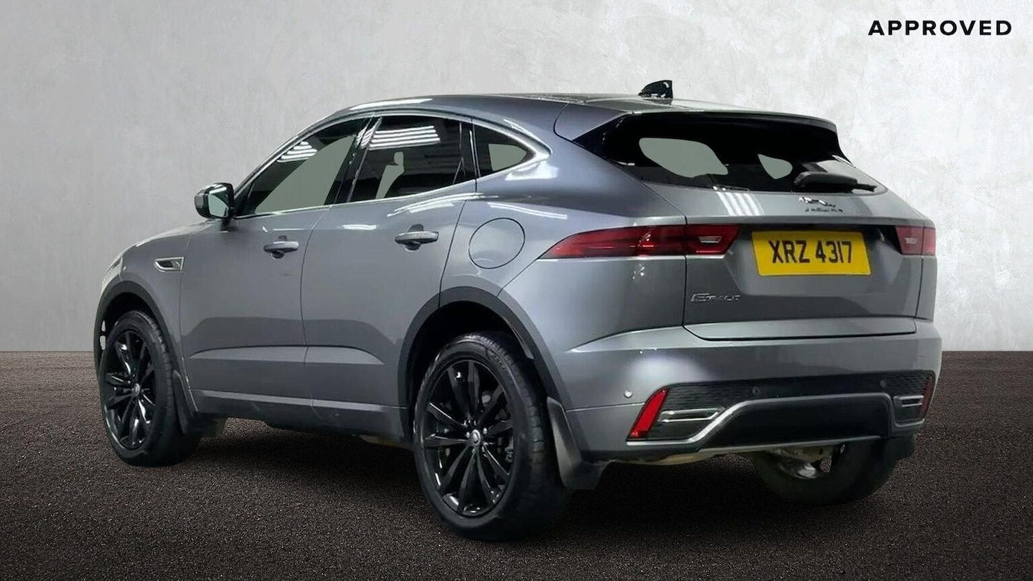 Used Jaguar E-Pace 2024 for sale - 77639284: Photo 2