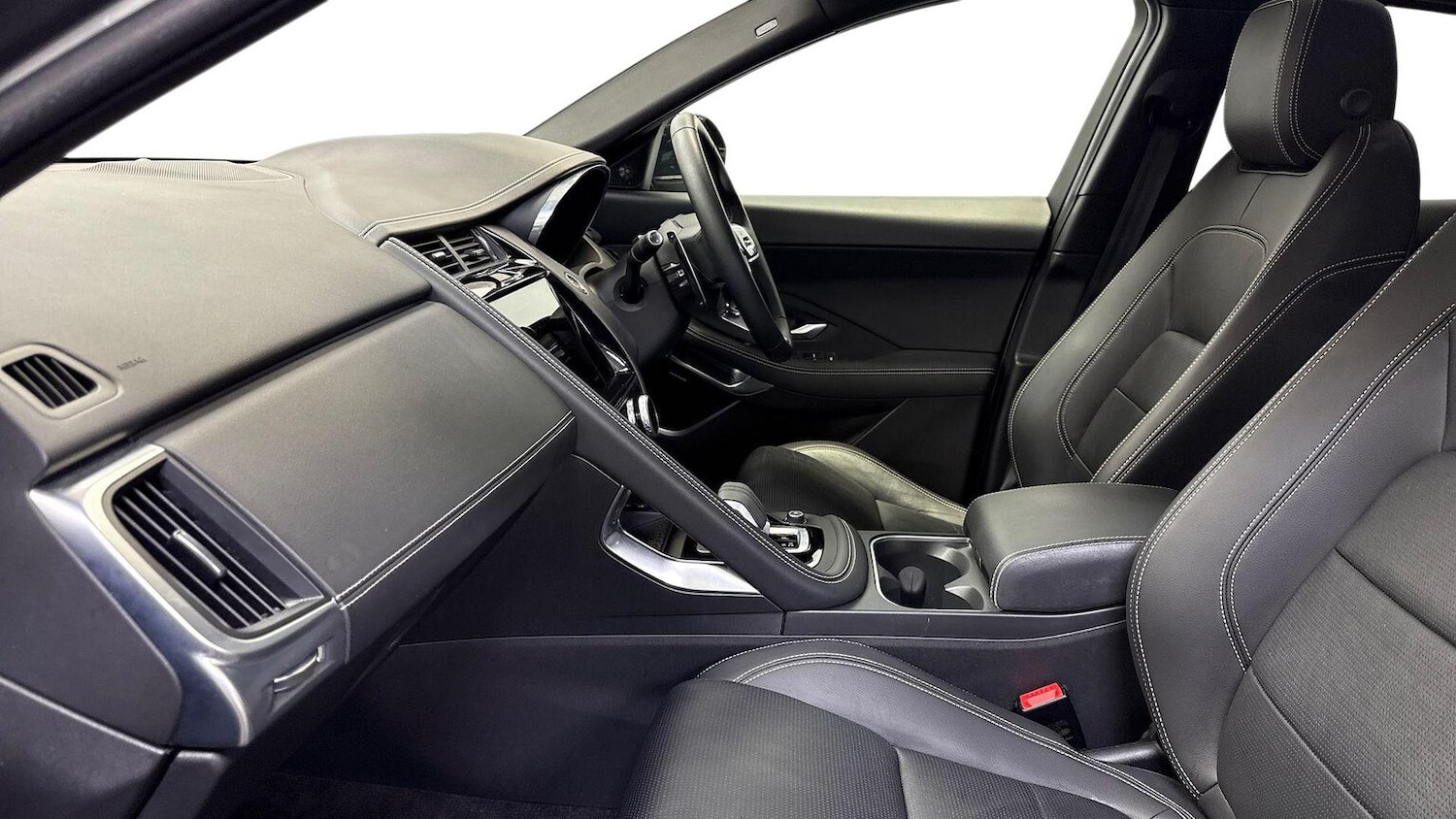 Used Jaguar E-Pace 2024 for sale - 77639284: Photo 3