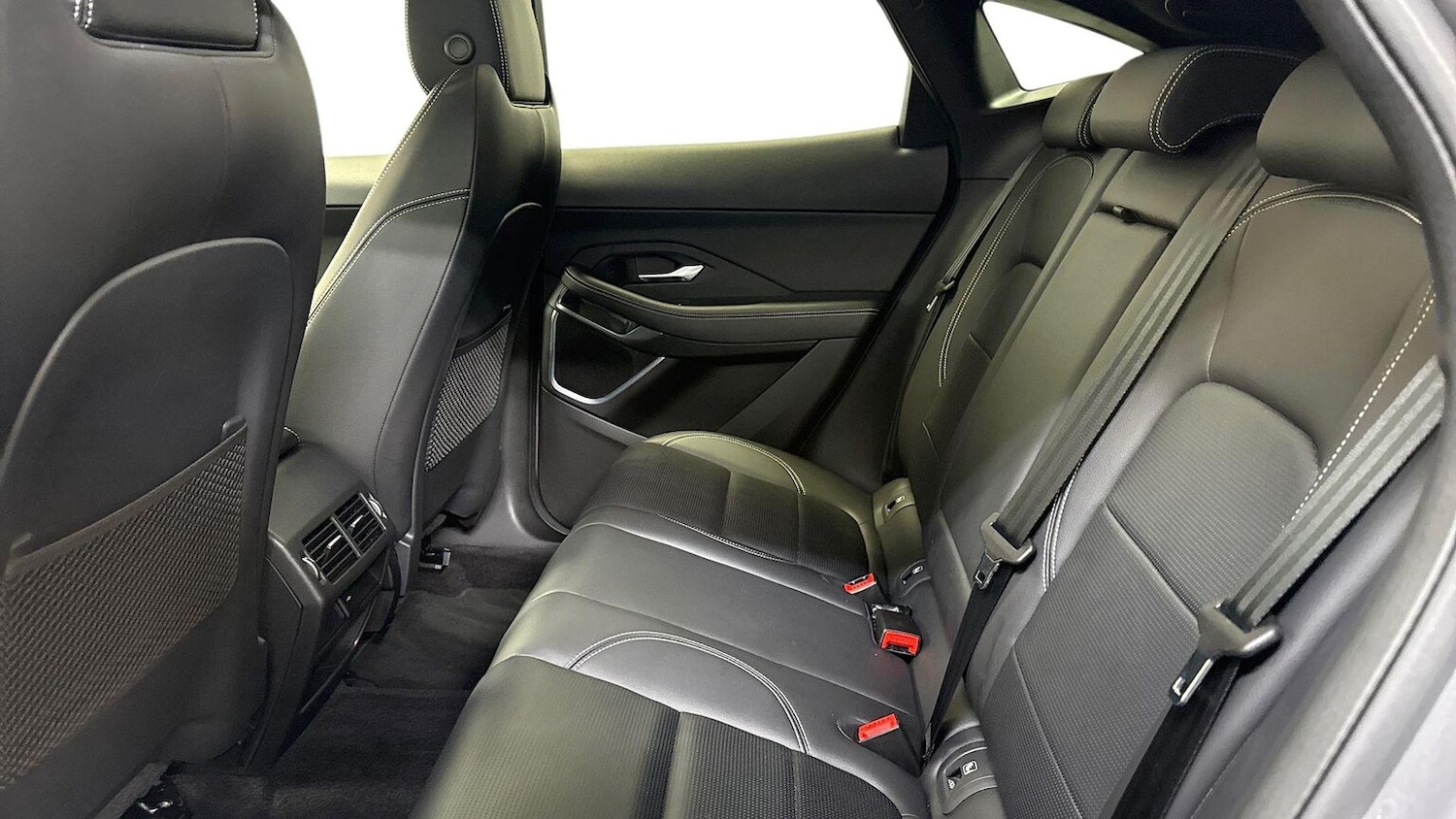 Used Jaguar E-Pace 2024 for sale - 77639284: Photo 4