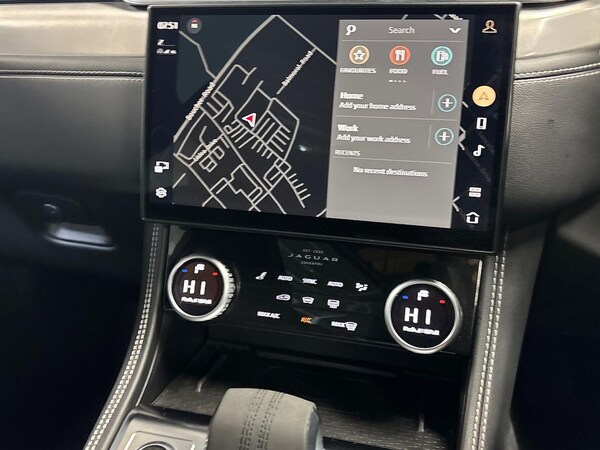 Used Jaguar F-Pace 2023 for sale - 75485021: Photo 11