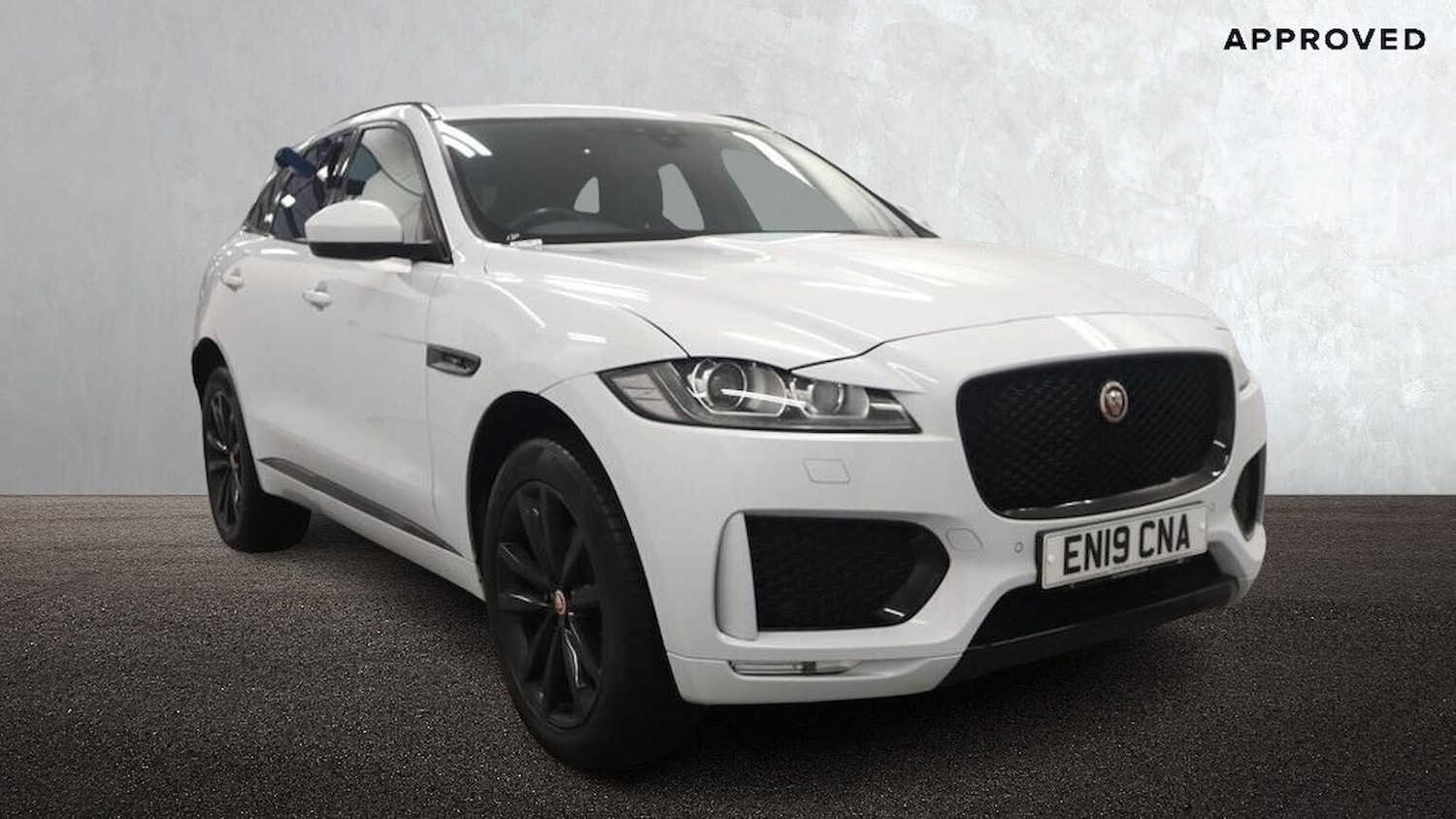 Used Jaguar F-Pace 2019 for sale - 76555471: Photo 1