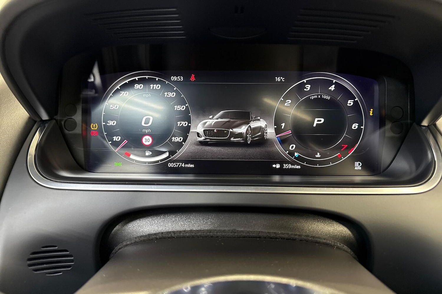 Used Jaguar F-Type 2022 for sale - 76219133: Photo 10