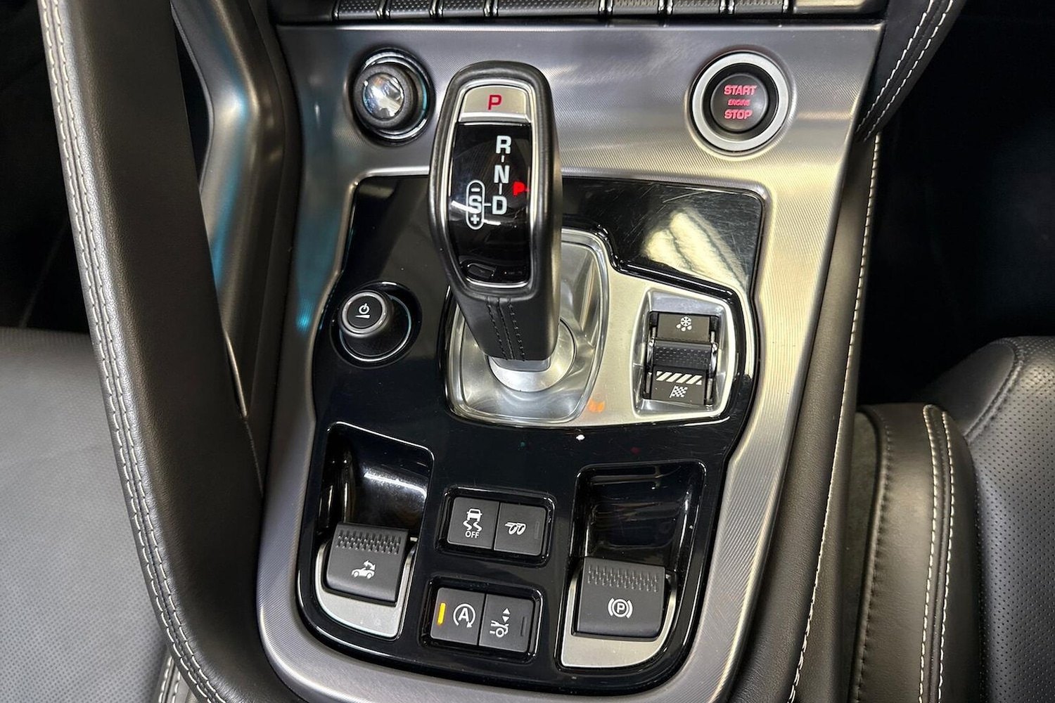 Used Jaguar F-Type 2022 for sale - 76219133: Photo 12