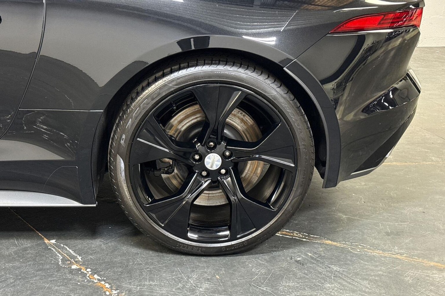 Used Jaguar F-Type 2022 for sale - 76219133: Photo 6