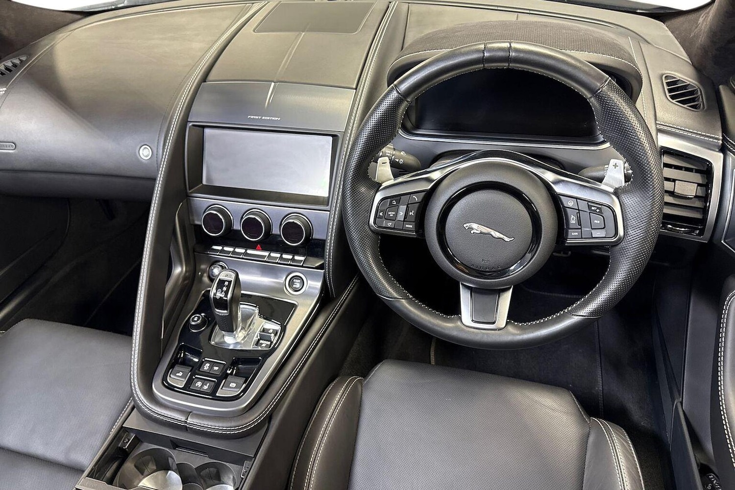 Used Jaguar F-Type 2022 for sale - 76219133: Photo 9