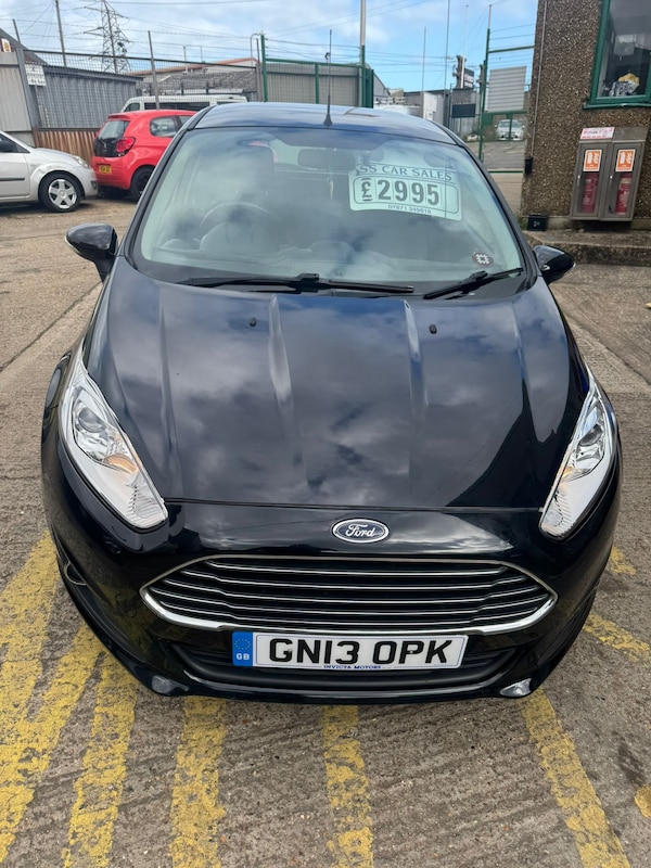 Used Ford Fiesta 2013 for sale - 76216736: Photo 2