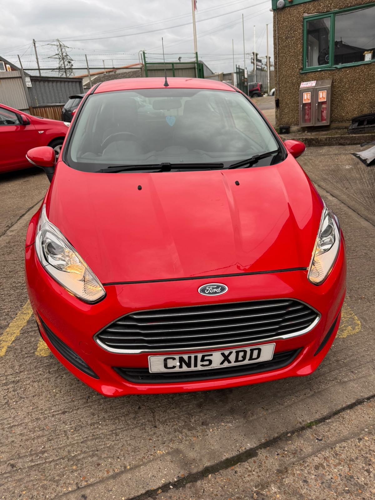 Used Ford Fiesta 2015 for sale - 76348680: Photo 3