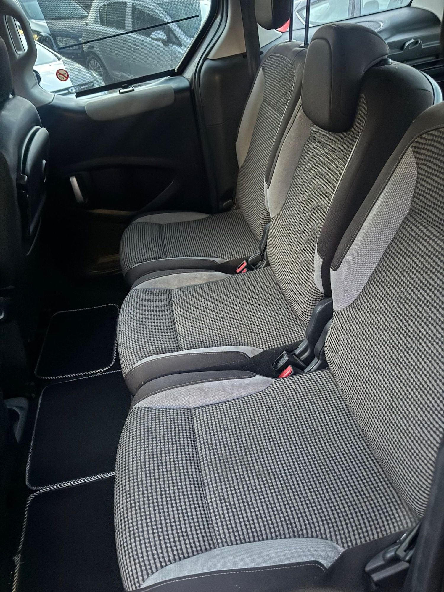 Used Peugeot Partner Tepee 2014 for sale - 76856355: Photo 12