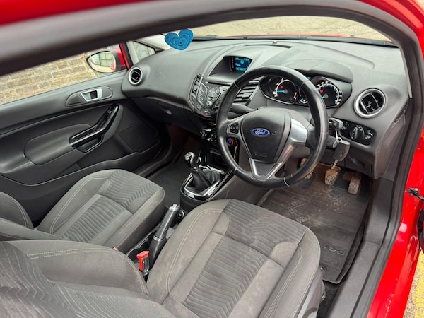 Used Ford Fiesta 2014 for sale - 76348696: Photo 8