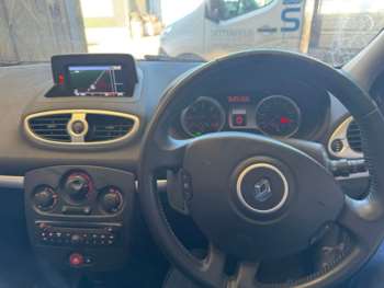 Used Renault Clio 2011 for sale - 74284734: Photo