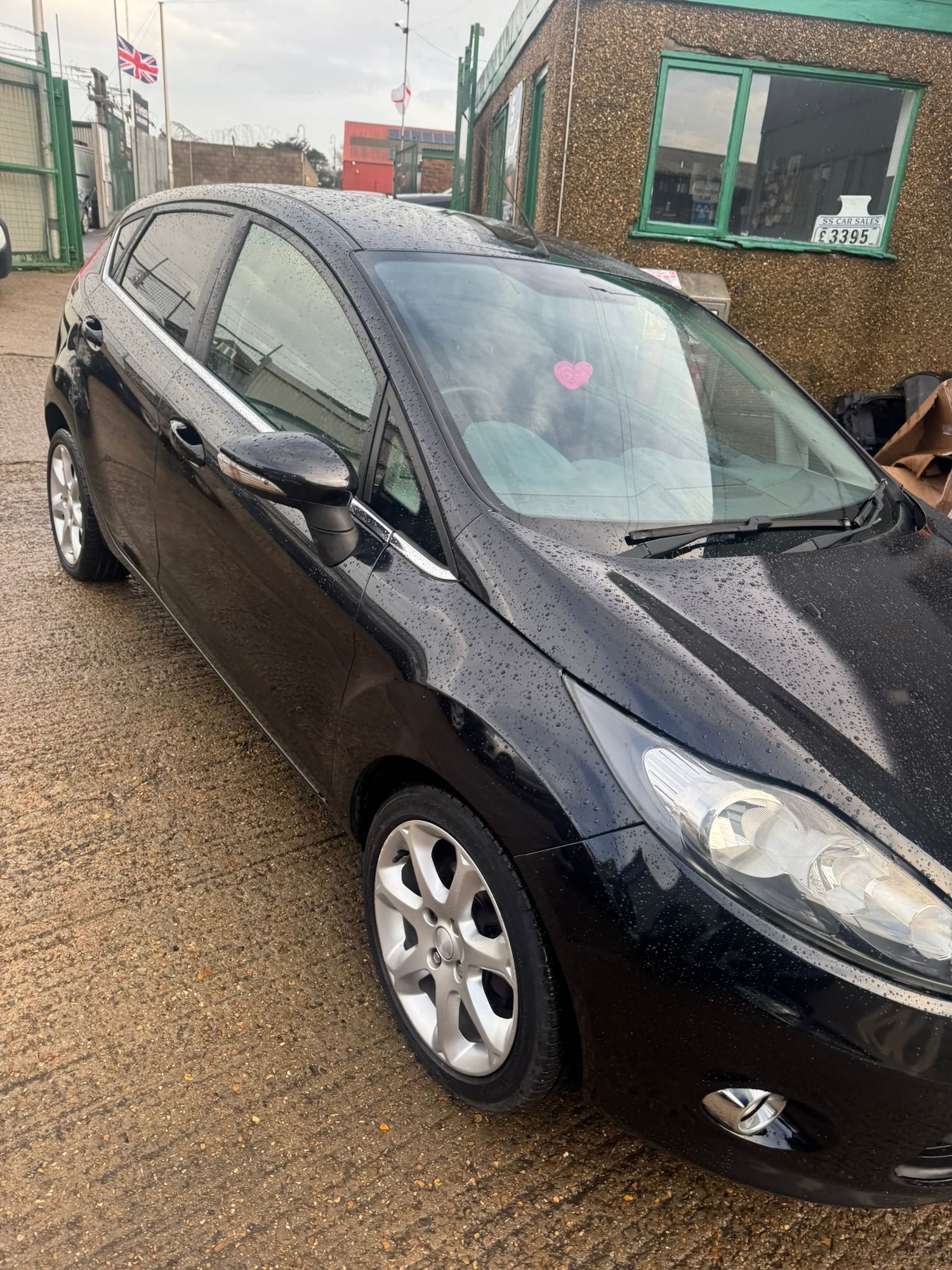 Used Ford Fiesta 2010 for sale - 76856488: Photo 11