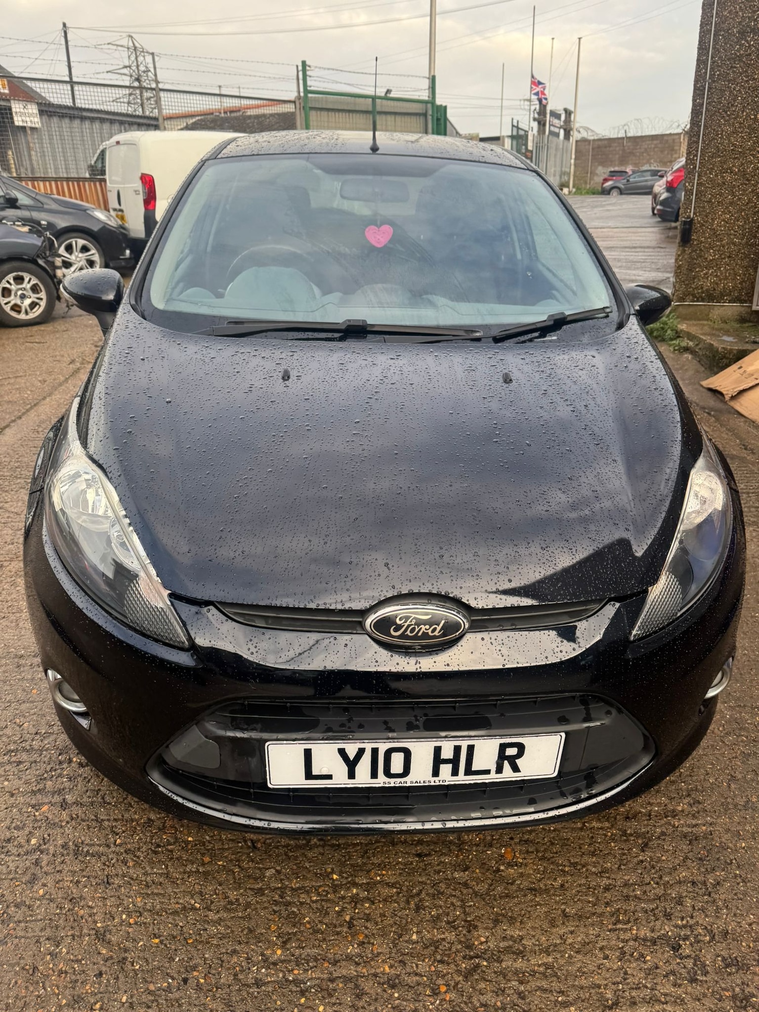 Used Ford Fiesta 2010 for sale - 76856488: Photo 3