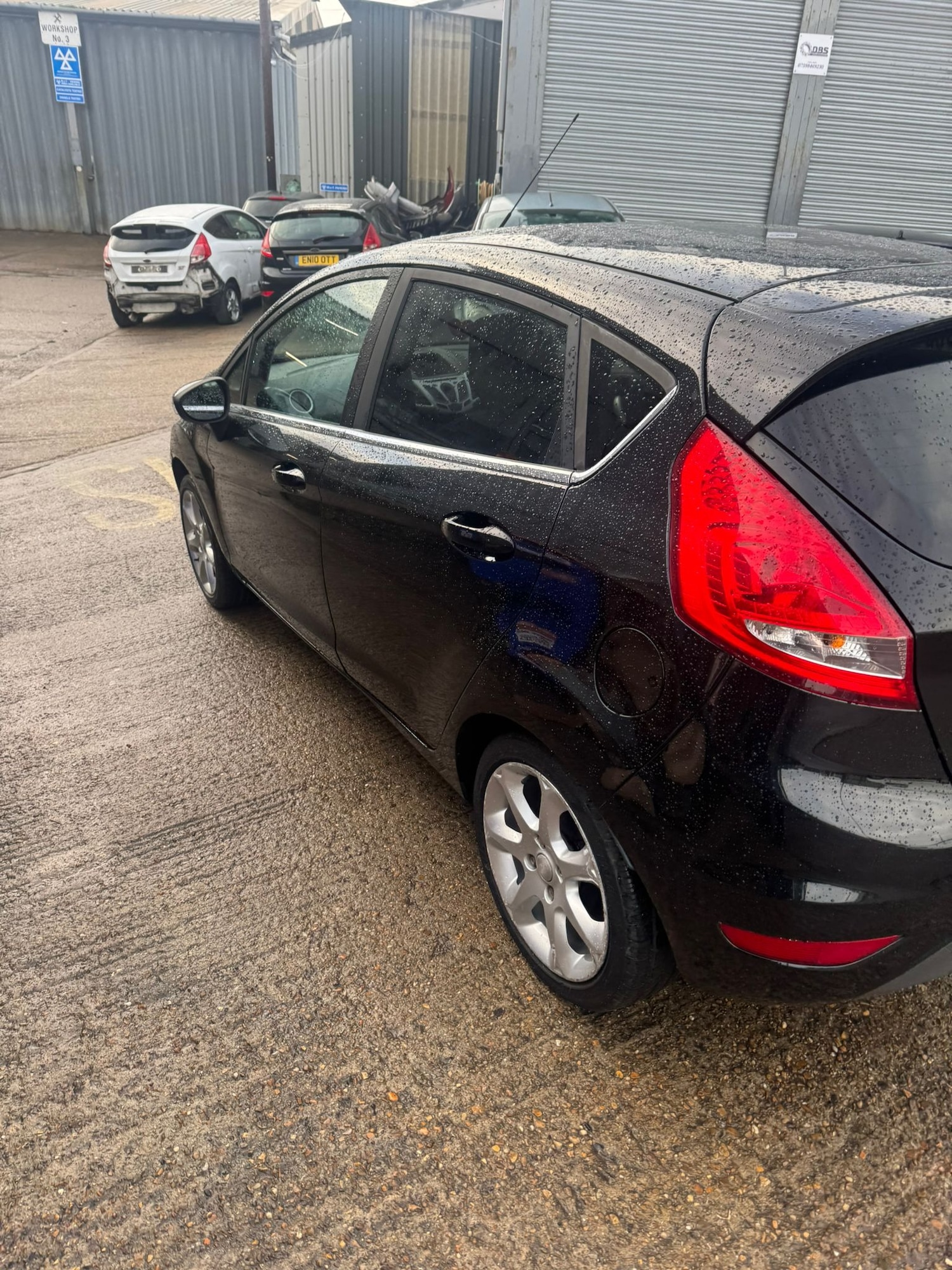 Used Ford Fiesta 2010 for sale - 76856488: Photo 5