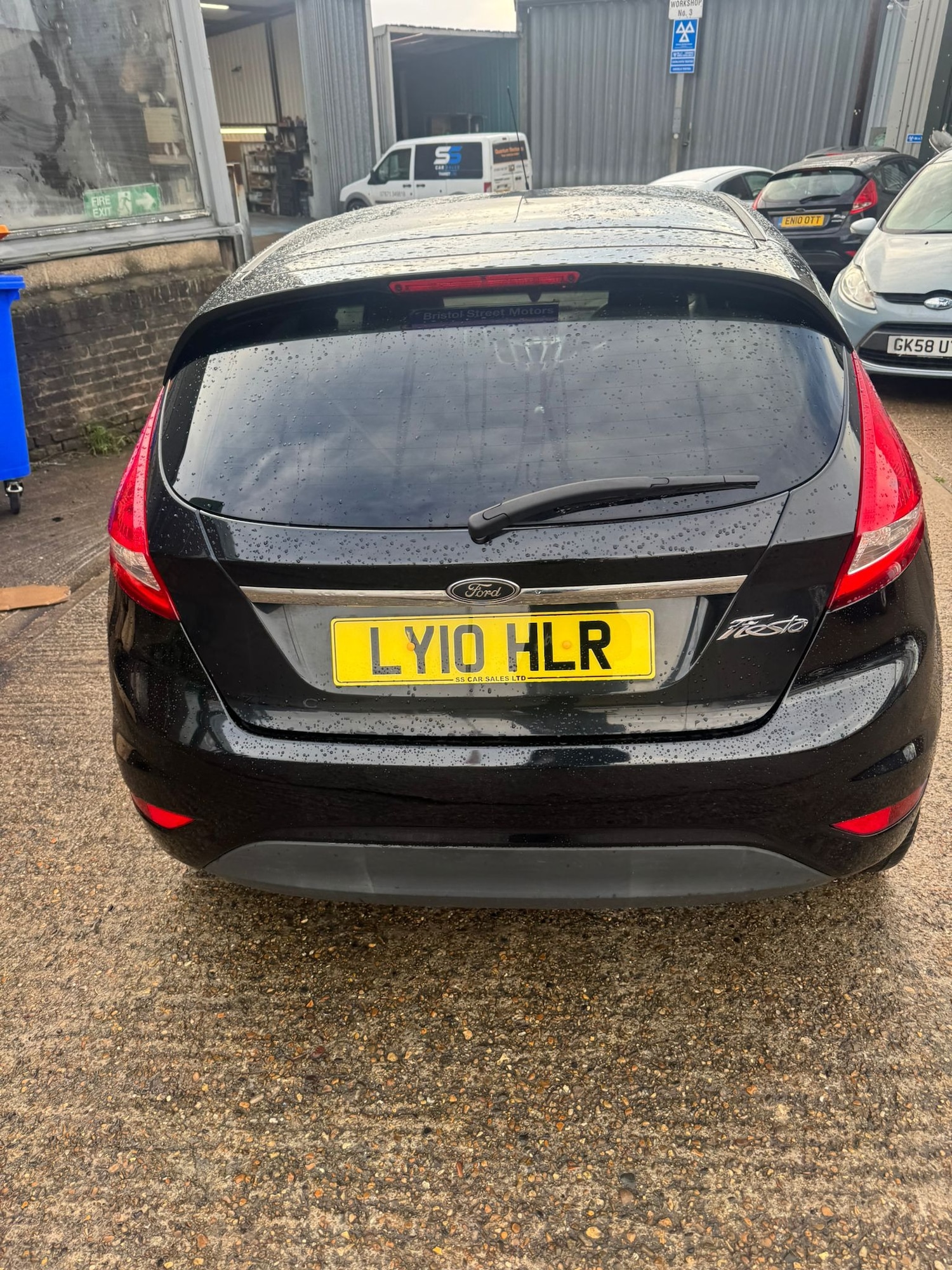 Used Ford Fiesta 2010 for sale - 76856488: Photo 6