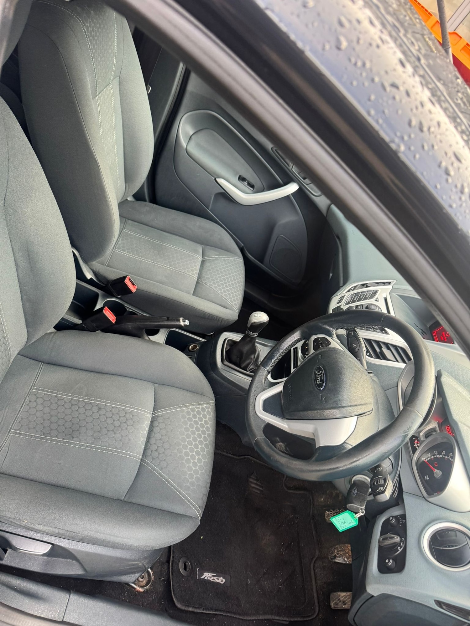 Used Ford Fiesta 2010 for sale - 76856488: Photo 9