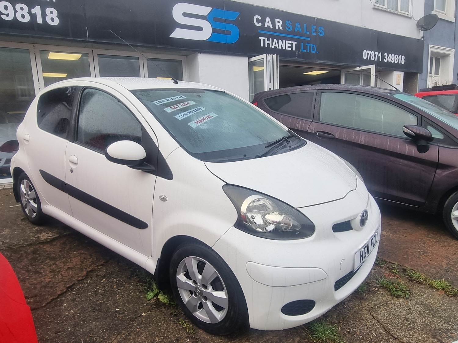 Used Toyota AYGO 2011 for sale - 76598417: Photo 2