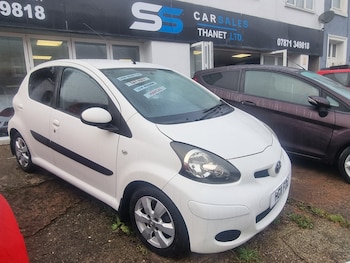 Used Toyota AYGO 2011 for sale - 76598417: Photo