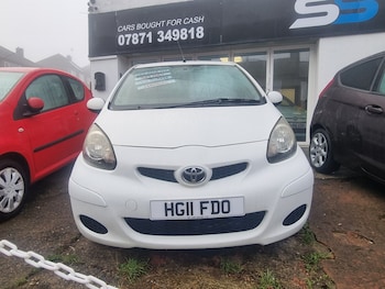 Used Toyota AYGO 2011 for sale - 76598417: Photo