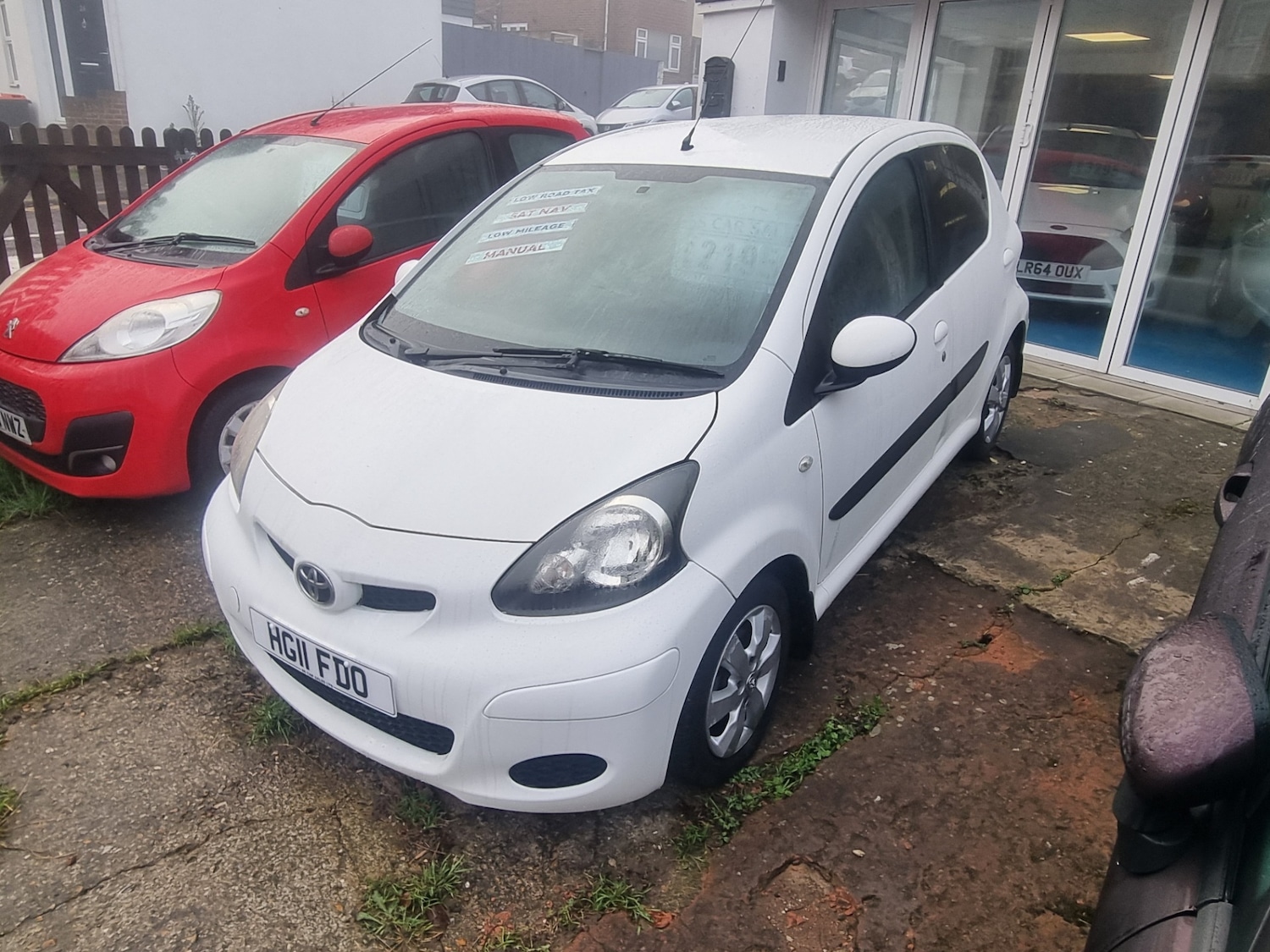Used Toyota AYGO 2011 for sale - 76598417: Photo 5