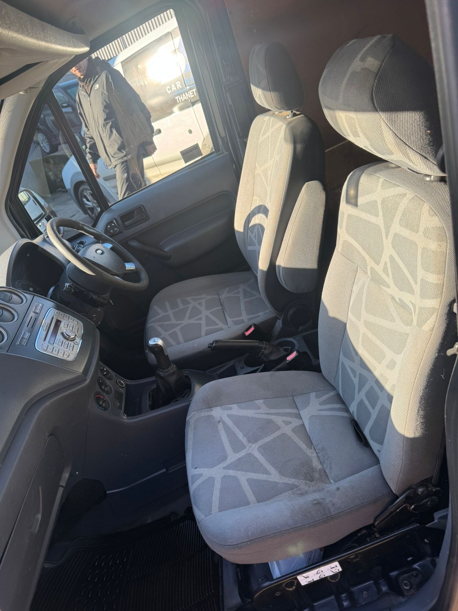 Used Ford Transit Connect 2011 for sale - 76940001: Photo 6