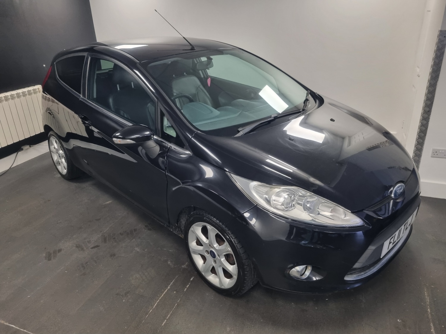 Used Ford Fiesta 2011 for sale - 76598415: Photo 2