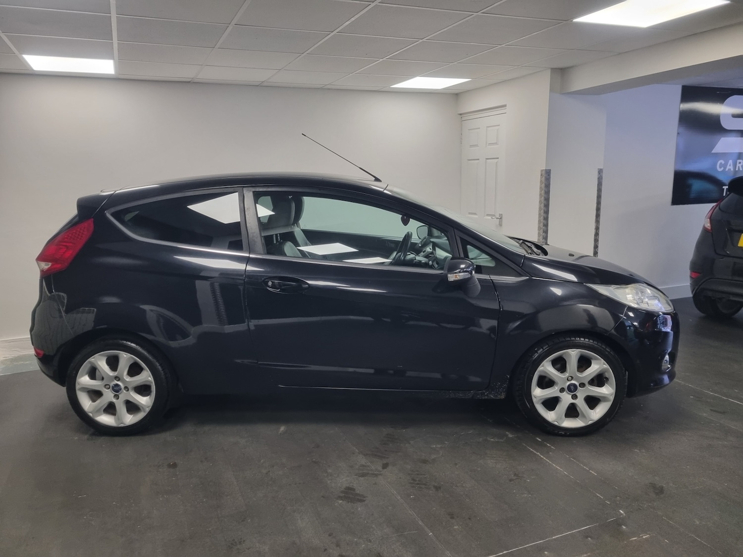 Used Ford Fiesta 2011 for sale - 76598415: Photo 5