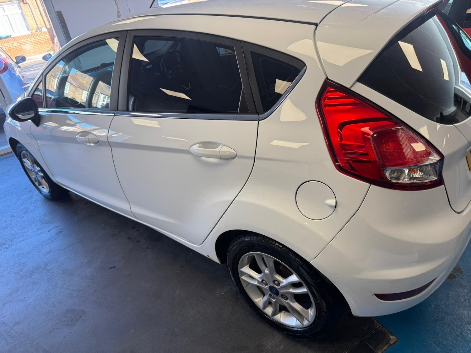 Used Ford Fiesta 2015 for sale - 76719759: Photo 4