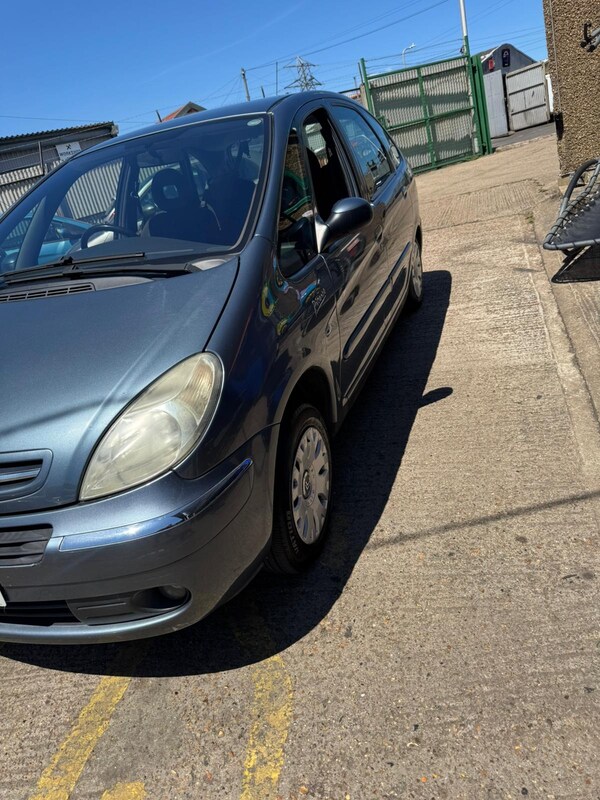 Cheap Citroen Xsara Picasso 2008 (08) - 1.6 HDi 92 Desire 5dr for sale in Broadstairs, Kent