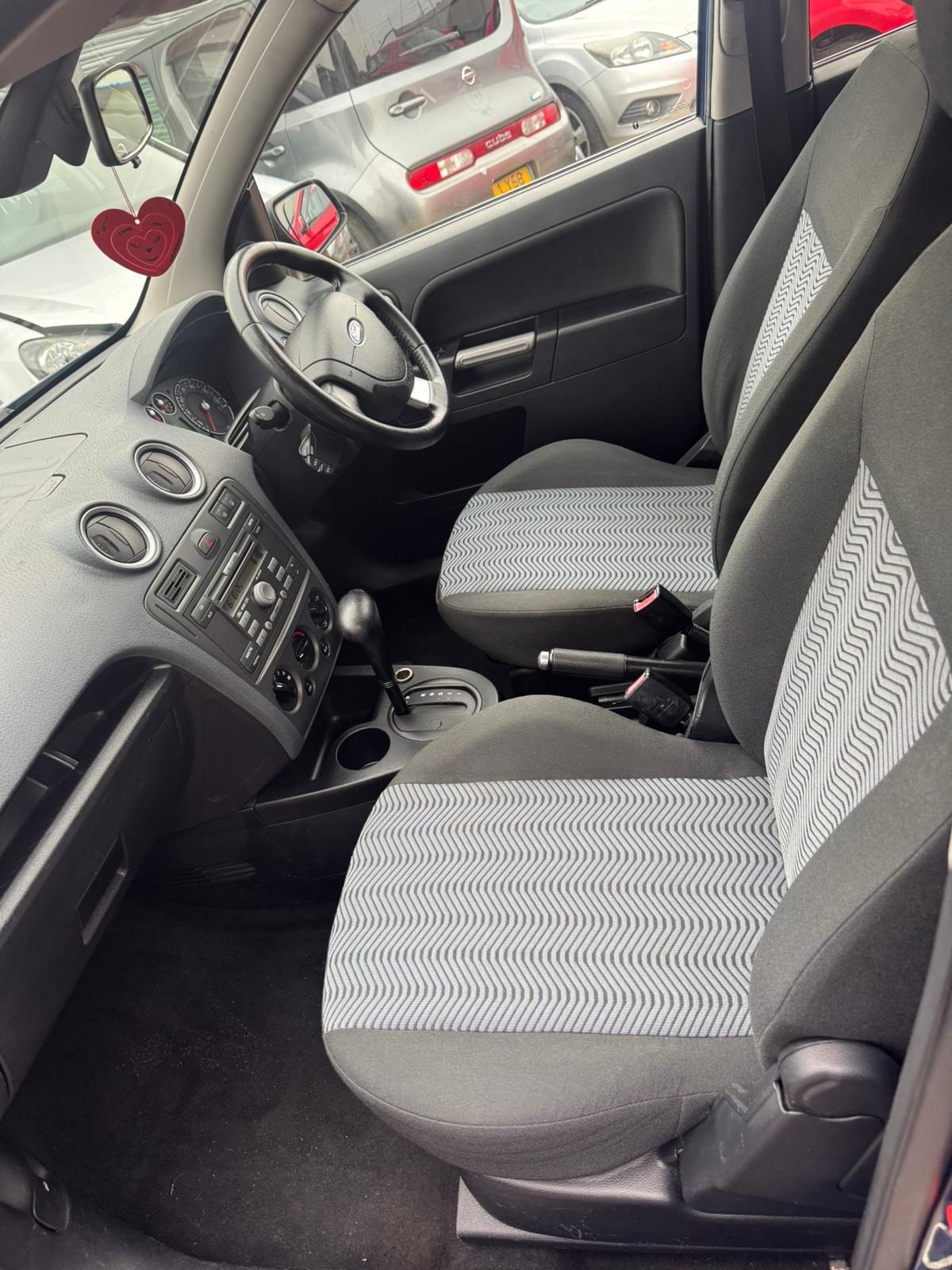 Used Ford Fusion 2007 for sale - 76348676: Photo 11