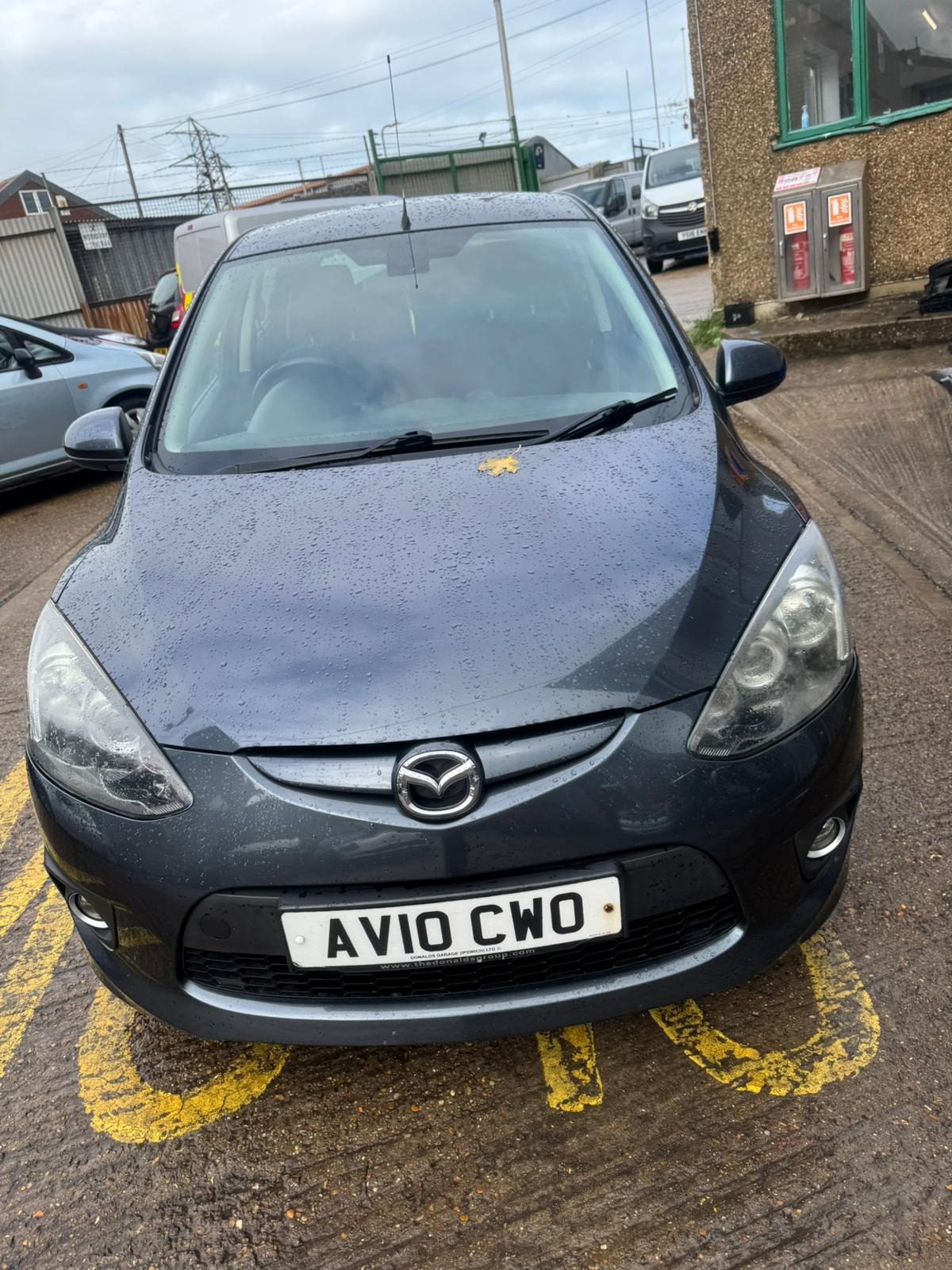 Used Mazda Mazda2 2010 for sale - 76348681: Photo 1