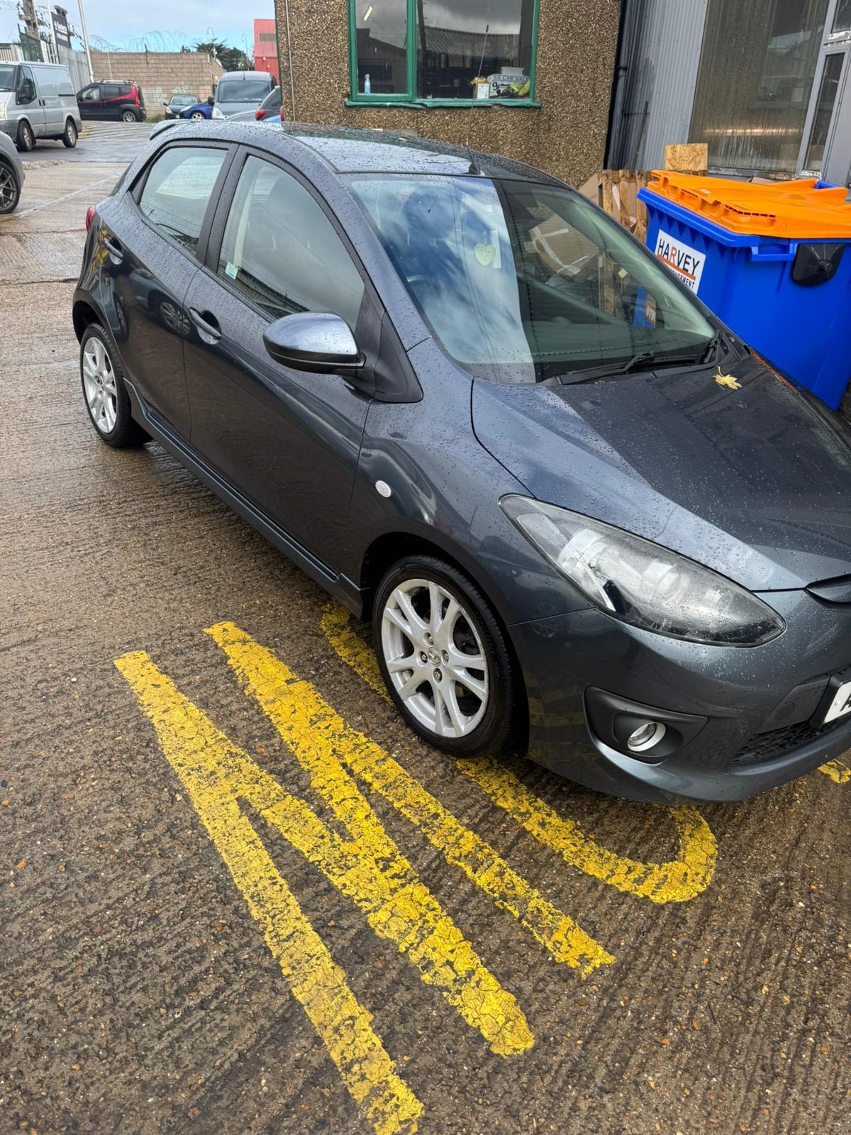 Used Mazda Mazda2 2010 for sale - 76348681: Photo 2