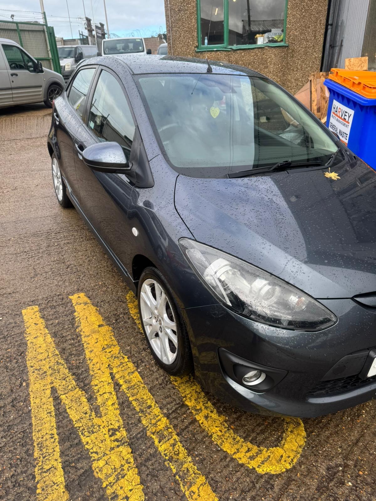 Used Mazda Mazda2 2010 for sale - 76348681: Photo 3