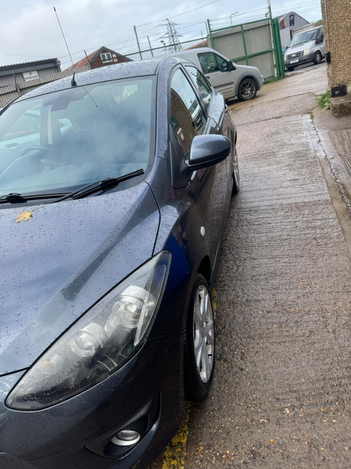 Used Mazda Mazda2 2010 for sale - 76348681: Photo 4