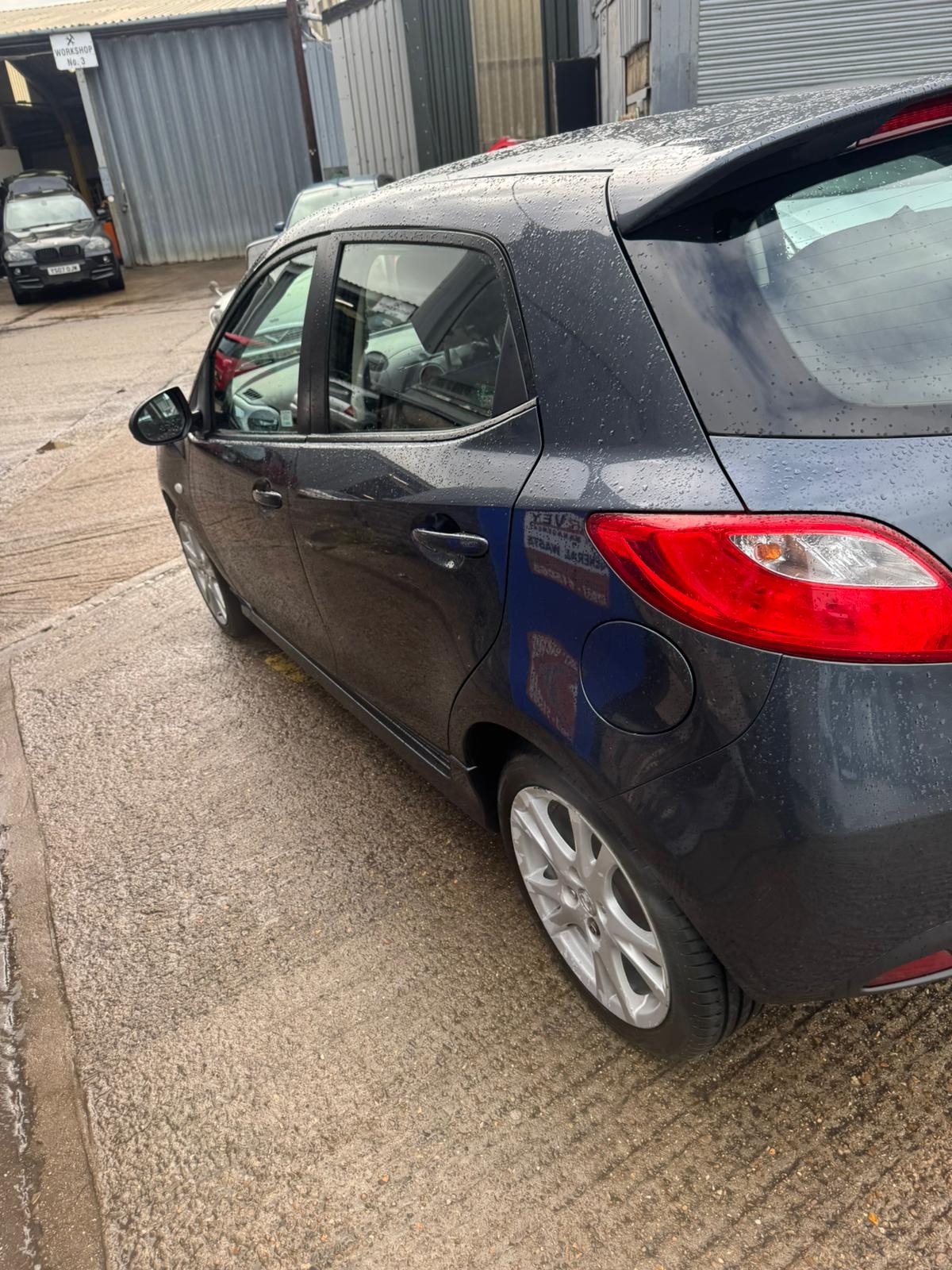 Used Mazda Mazda2 2010 for sale - 76348681: Photo 6