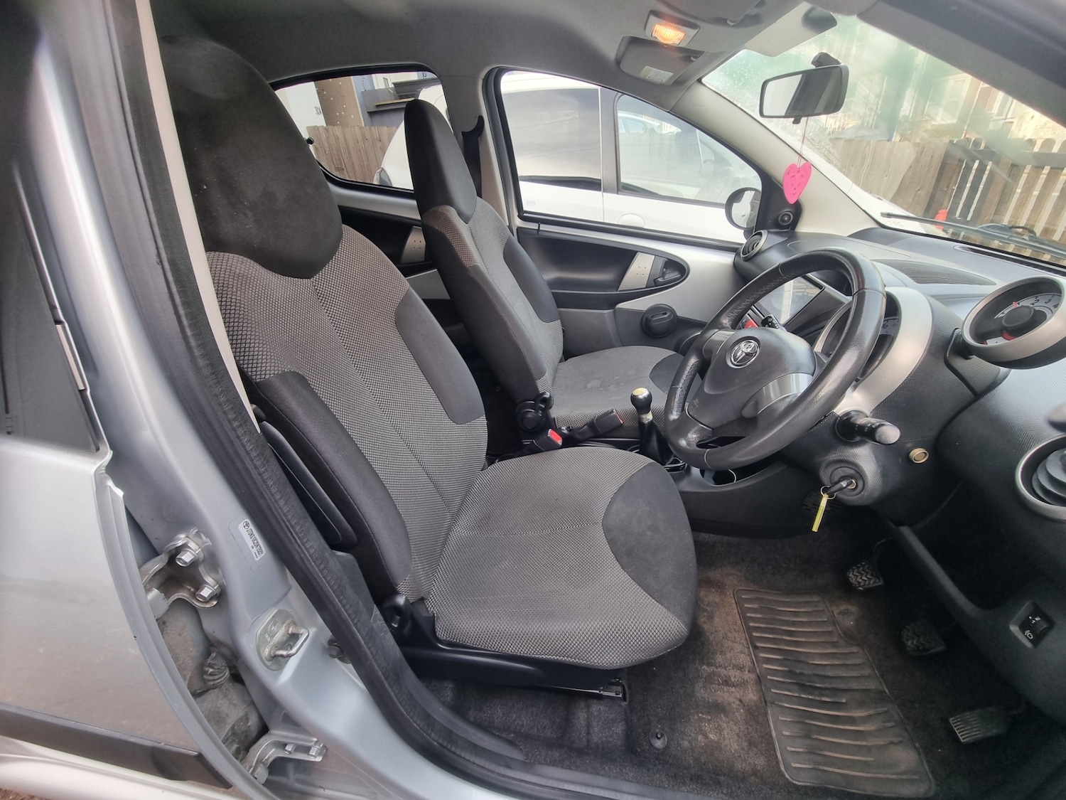 Used Toyota AYGO 2013 for sale - 76896716: Photo 14